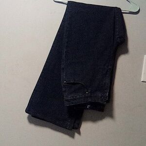 DENIM & Company ladies blue jeans. Size 4 Tall. Boot cut leg